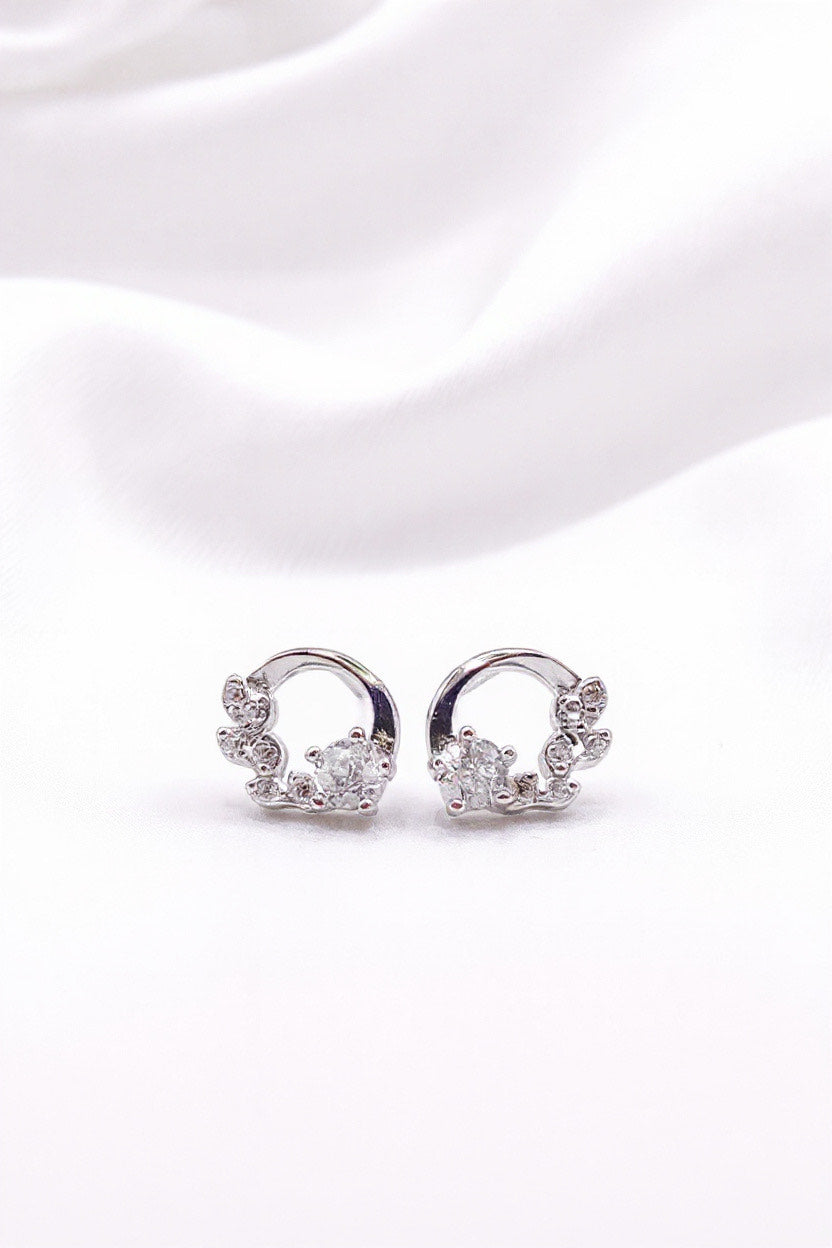 Silver Whisper Leaf .