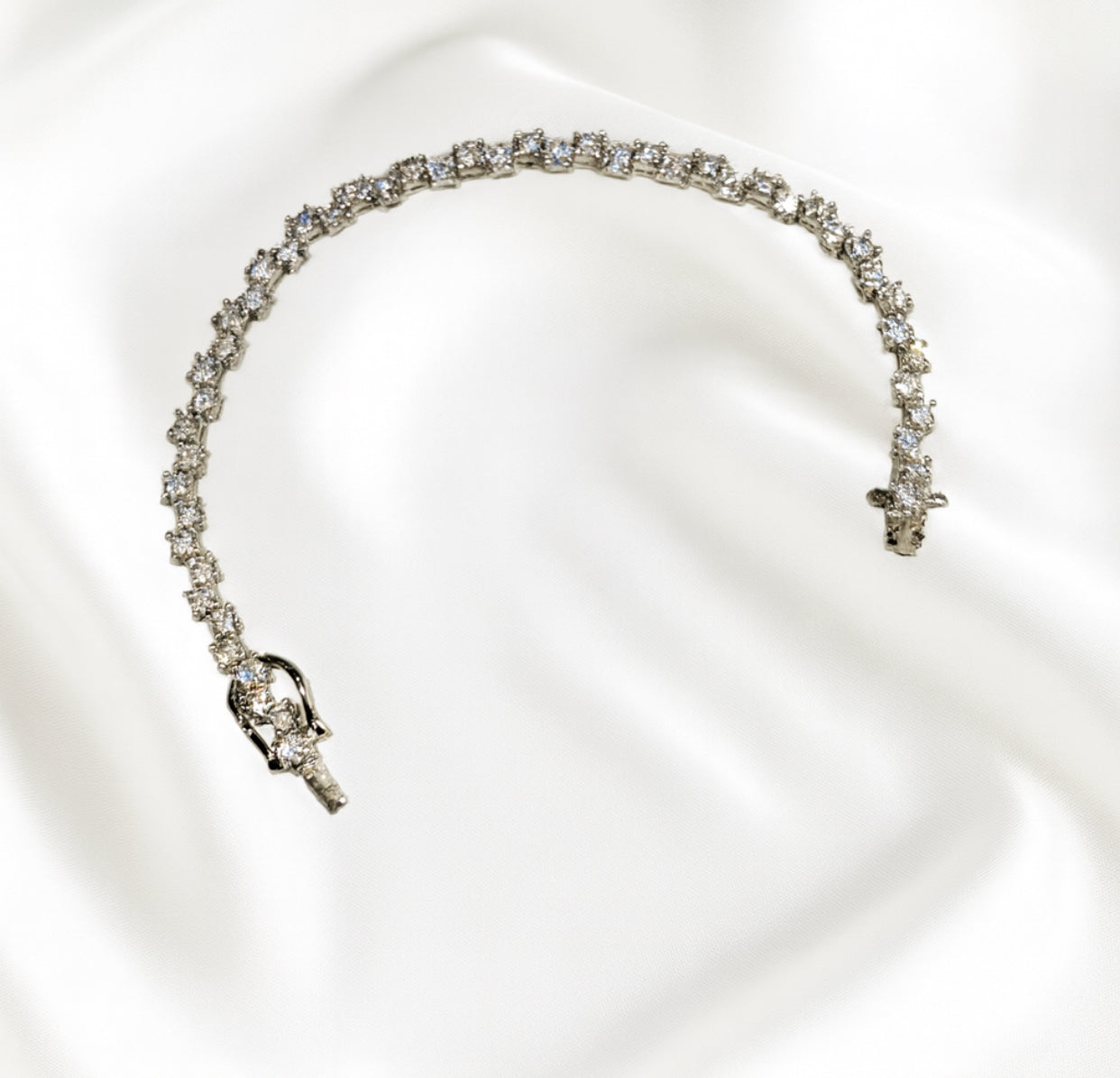 Silver Serenity Armband