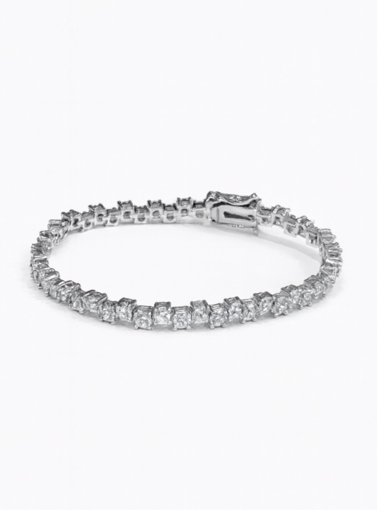 Silver Serenity Armband