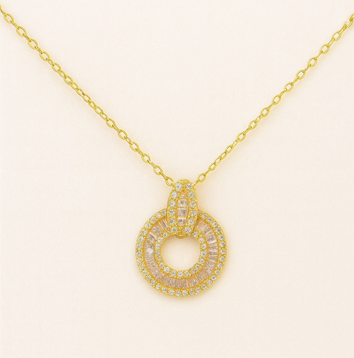 Aurelia Luxe 925 Silver halsband med glittrande Zircon-hänge